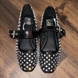 NWOT DV Flats with Rhinestone